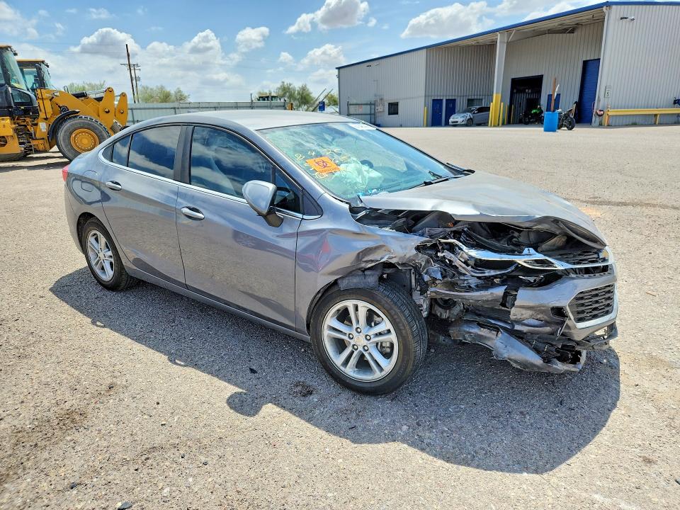 64148186 :رقم المزاد ، 1G1BE5SM9J7216163 vin ، 2018 Chevrolet Cruze مزاد بيع