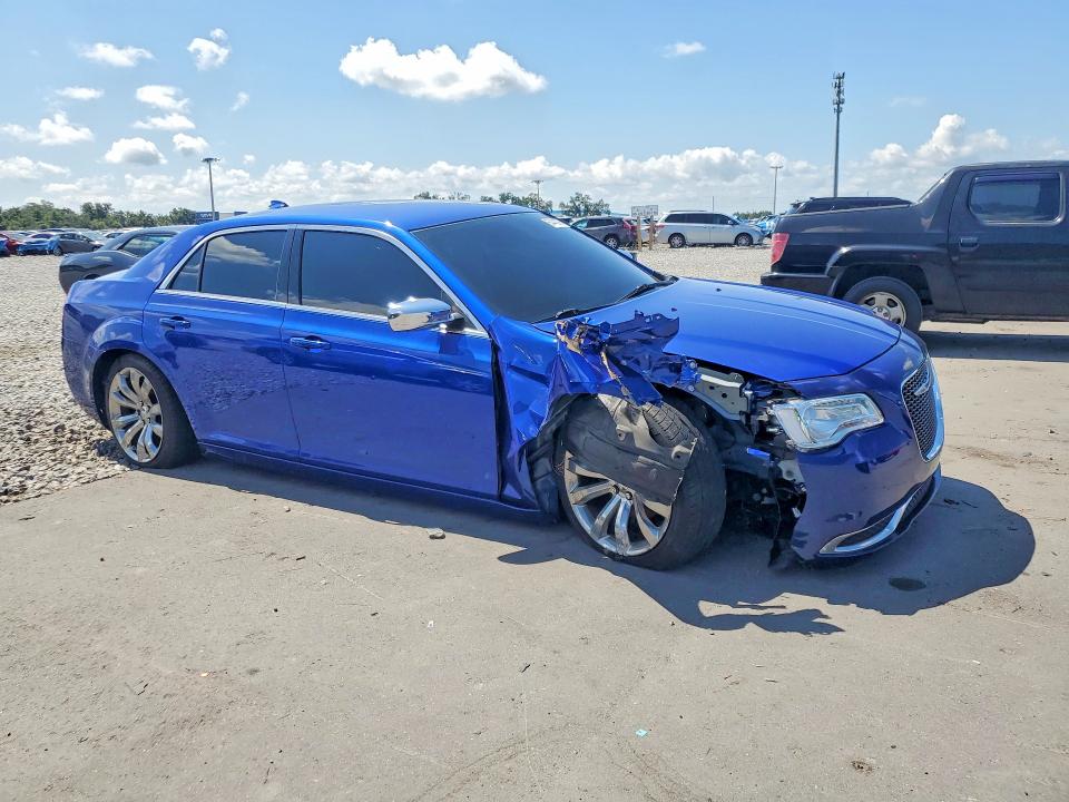 65448076 :رقم المزاد ، 2C3CCAAG4JH342011 vin ، 2018 Chrysler 300 مزاد بيع