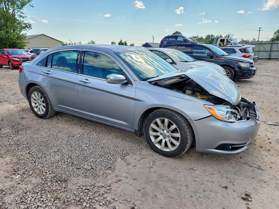 Продажа на аукционе авто 2014 Chrysler 200, vin: 1C3CCBCG2EN156788, номер лота: 65184386