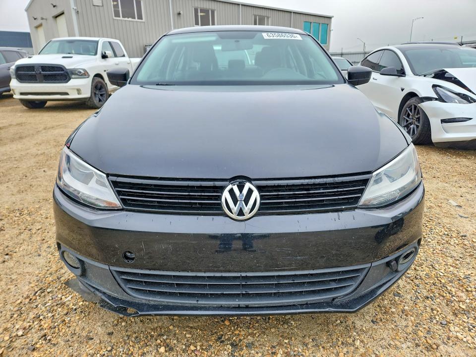 2013 Volkswagen Jetta მანქანა იყიდება აუქციონზე, vin: 3VW2K7AJXDM316122, აუქციონის ნომერი: 63586536
