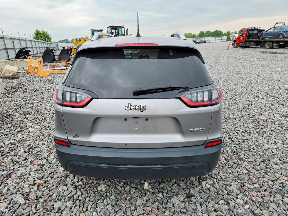 61748836 :رقم المزاد ، 1C4PJLCB7KD215560 vin ، 2019 Jeep Cherokee مزاد بيع