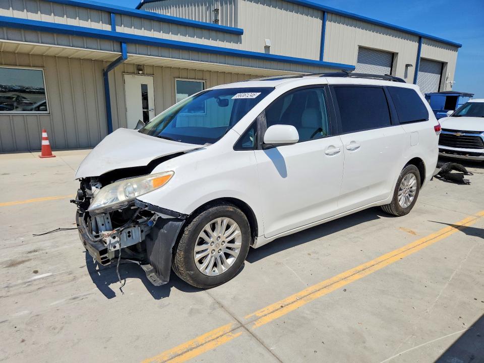 Продажа на аукционе авто 2011 Toyota Sienna, vin: 5TDYK3DC2BS101446, номер лота: 66361246