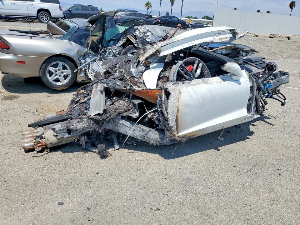 64833286 :رقم المزاد ، 1G1YF2D75E5129214 vin ، 2014 Chevrolet Corvette مزاد بيع