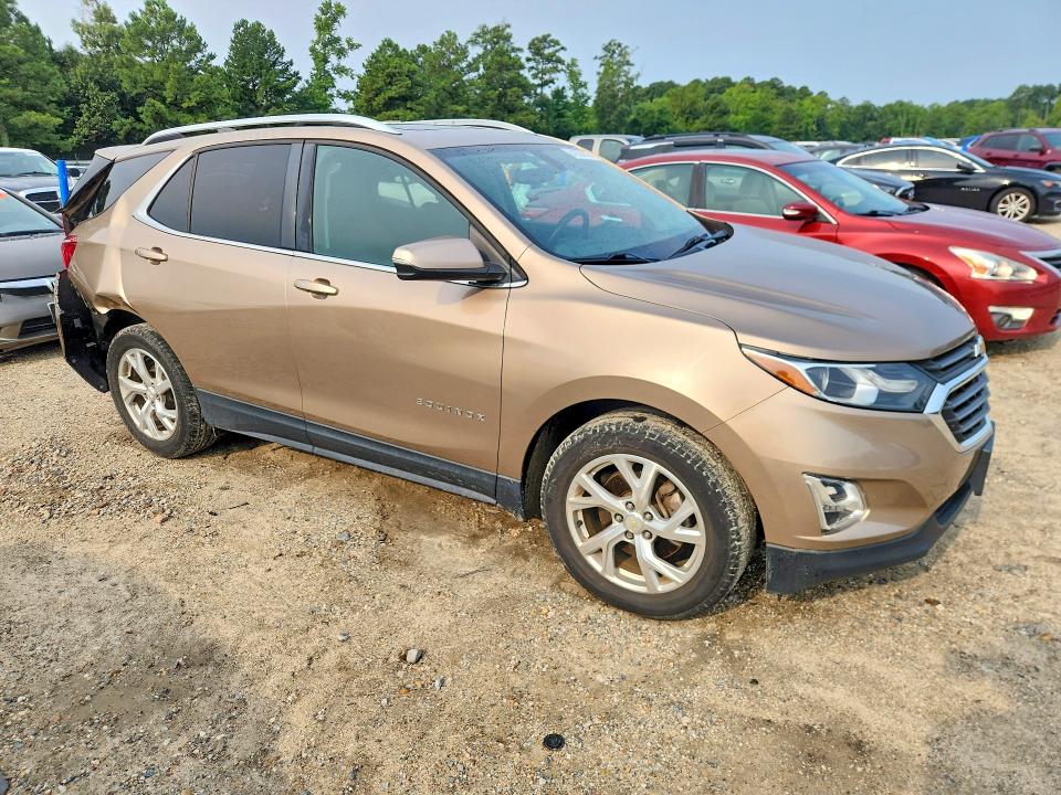 2018 Chevrolet Equinox მანქანა იყიდება აუქციონზე, vin: 2GNAXTEX7J6282466, აუქციონის ნომერი: 64335016