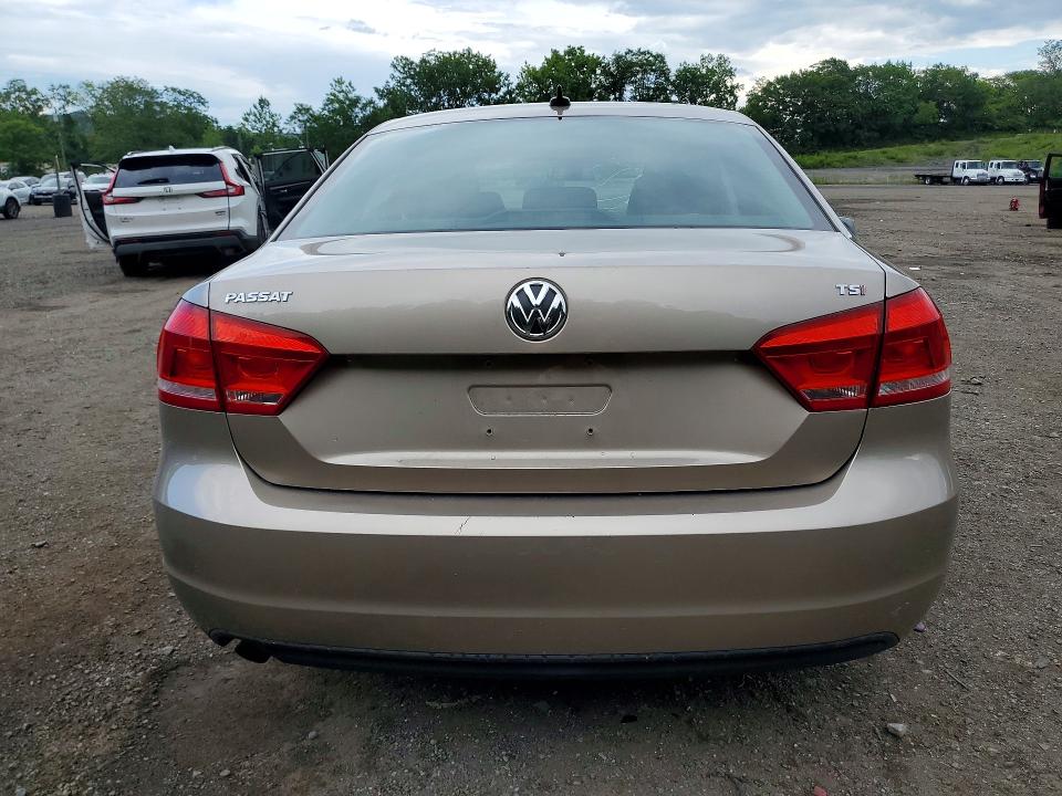 57522166 :رقم المزاد ، 1VWAT7A30FC098447 vin ، 2015 Volkswagen Passat مزاد بيع