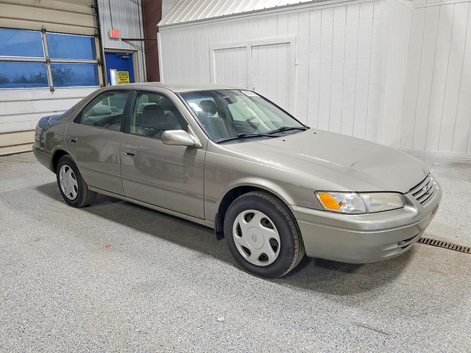 1998 Toyota Camry მანქანა იყიდება აუქციონზე, vin: JT2BF22K2W0140960, აუქციონის ნომერი: 65551846