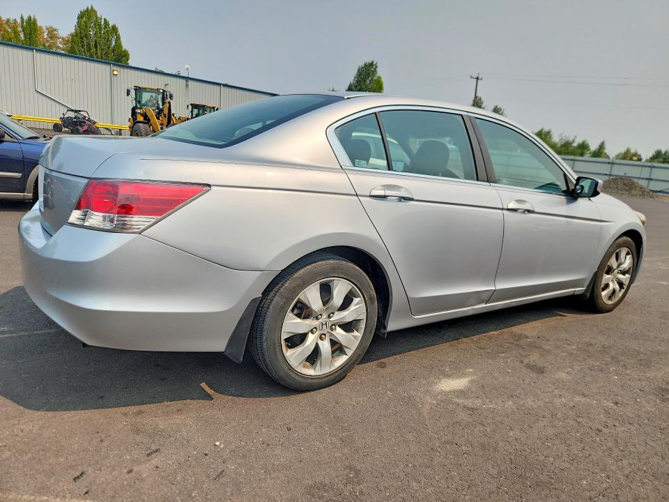 Продаж на аукціоні авто 2008 Honda Accord, vin: 1HGCP26758A046374, номер лоту: 63872546
