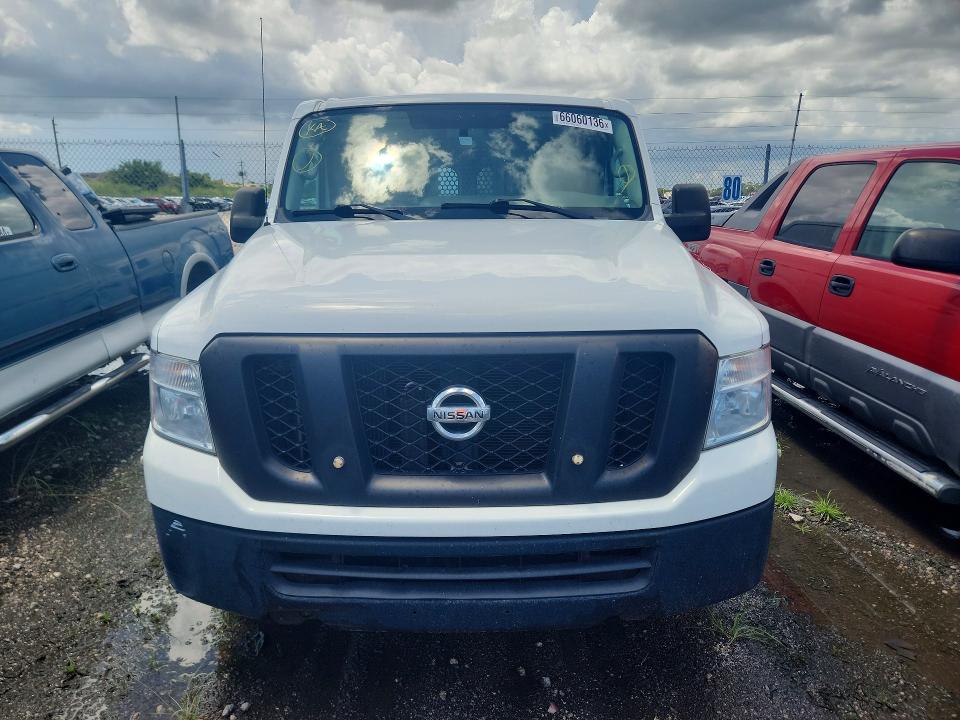 66060136 :رقم المزاد ، 1N6BF0KM0KN808732 vin ، 2019 Nissan Nv مزاد بيع