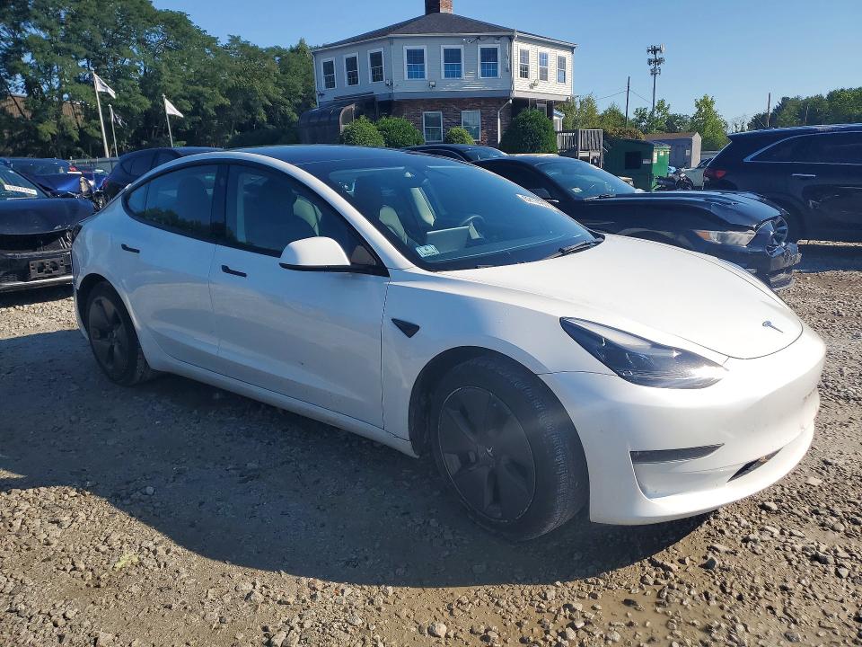 Продажа на аукционе авто 2023 Tesla Model 3, vin: 5YJ3E1EB3PF390022, номер лота: 62134066