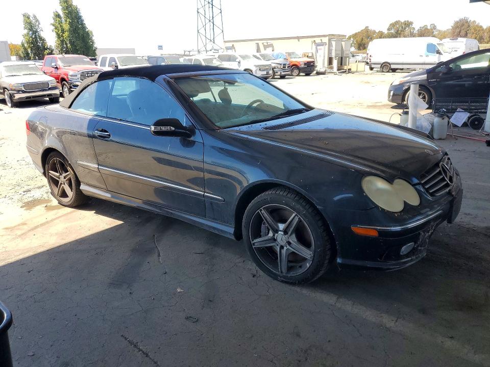 63074246 :رقم المزاد ، WDBTK75J55F127945 vin ، 2005 Mercedes-benz Clk مزاد بيع