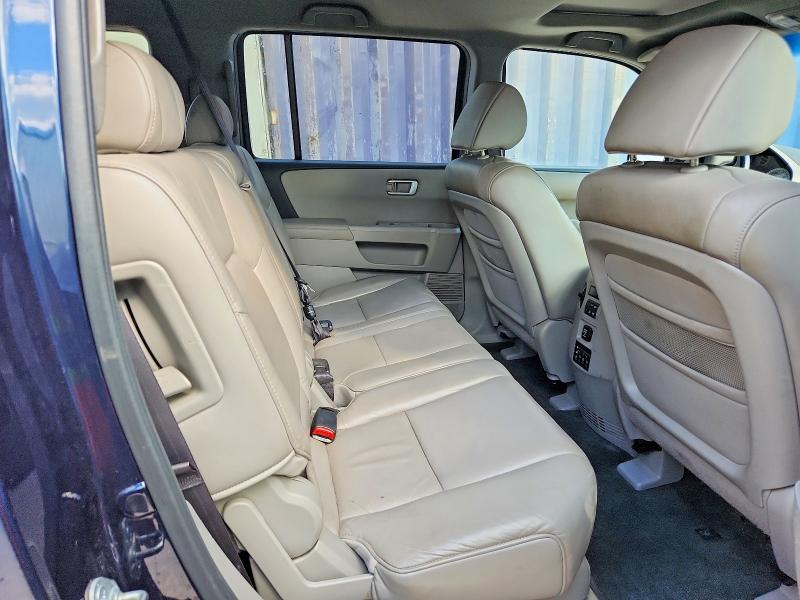 66303396 :رقم المزاد ، 5FNYF4H63BB040255 vin ، 2011 Honda Pilot مزاد بيع