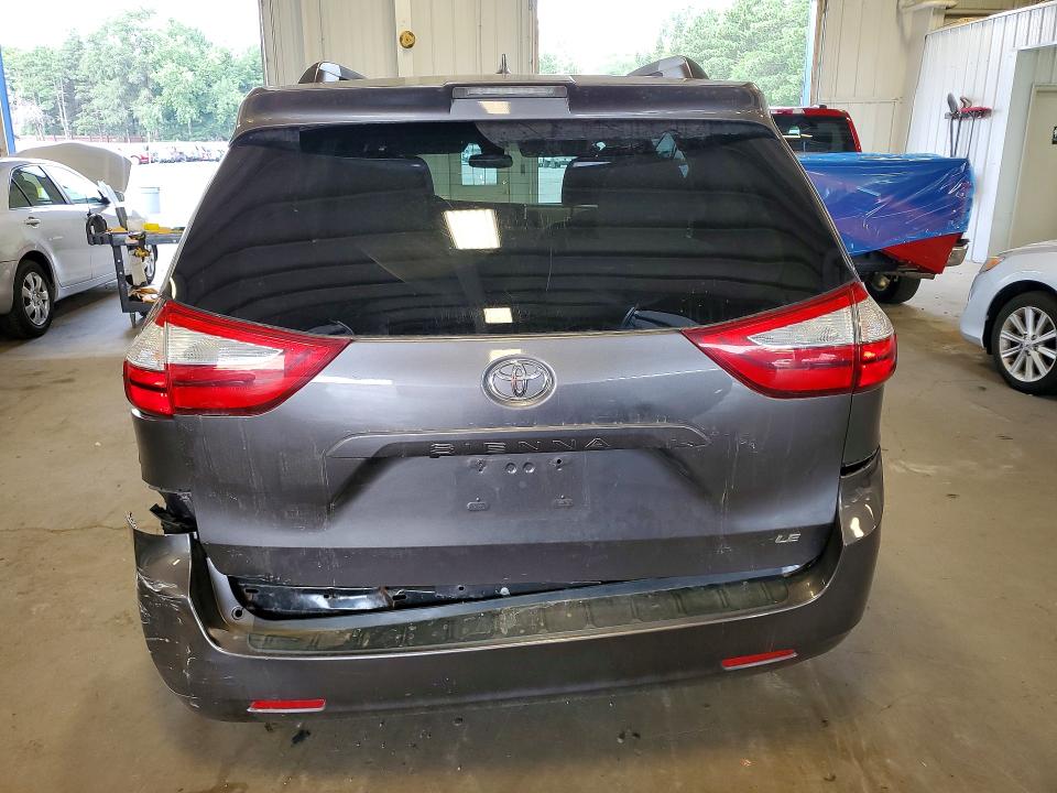 64666816 :رقم المزاد ، 5TDKZ3DC4KS998299 vin ، 2019 Toyota Sienna مزاد بيع