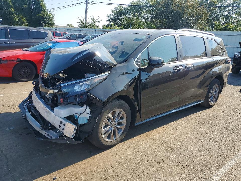 2026 Toyota Sienna მანქანა იყიდება აუქციონზე, vin: 5TDYRKEC0TS291768, აუქციონის ნომერი: 66350556
