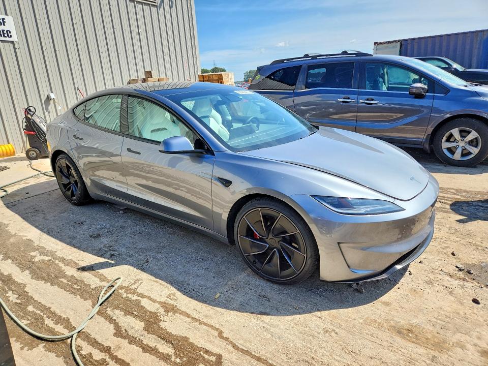 Продажа на аукционе авто 2024 Tesla Model 3, vin: 5YJ3E1ET2RF890264, номер лота: 66290476
