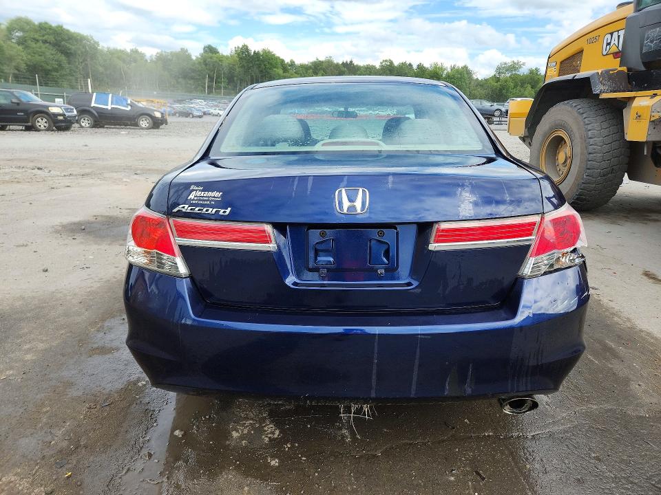 63769776 :رقم المزاد ، 1HGCP2F44BA043687 vin ، 2011 Honda Accord مزاد بيع