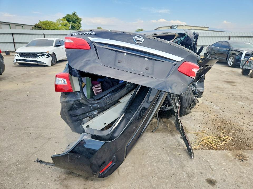 Продаж на аукціоні авто 2017 Nissan Sentra, vin: 3N1AB7AP2HY401248, номер лоту: 64666676