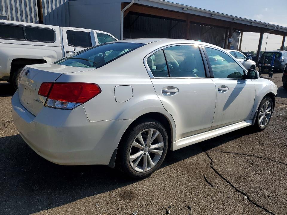 2013 Subaru Legacy მანქანა იყიდება აუქციონზე, vin: 4S3BMCC61D3011155, აუქციონის ნომერი: 65190526