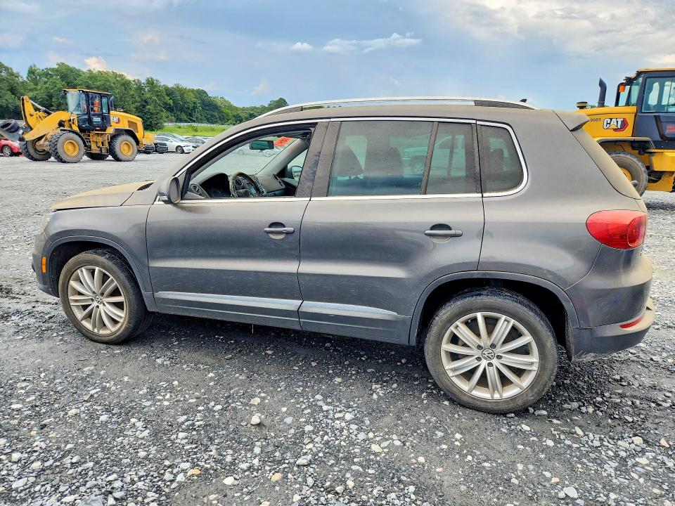 2016 Volkswagen Tiguan მანქანა იყიდება აუქციონზე, vin: WVGAV7AX6GW524217, აუქციონის ნომერი: 65171316