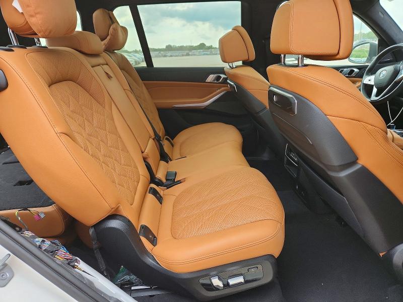 64581066 :رقم المزاد ، 5UX23EM0XR9S36542 vin ، 2024 Bmw X7 مزاد بيع