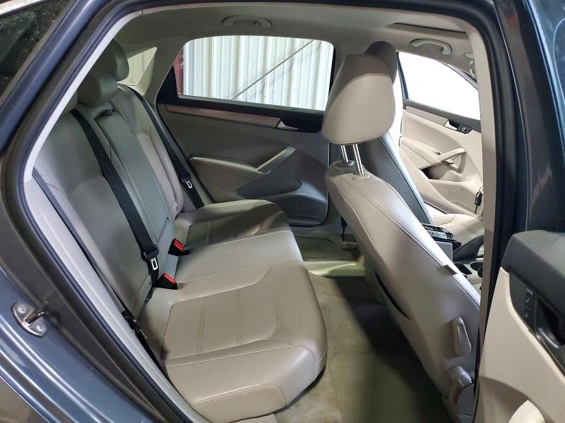 64558206 :رقم المزاد ، 1VWBN7A32EC058805 vin ، 2014 Volkswagen Passat مزاد بيع