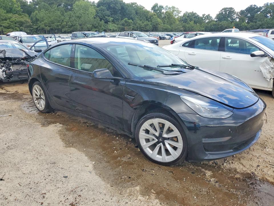 2022 Tesla Model 3 მანქანა იყიდება აუქციონზე, vin: 5YJ3E1EA9NF370250, აუქციონის ნომერი: 63953036