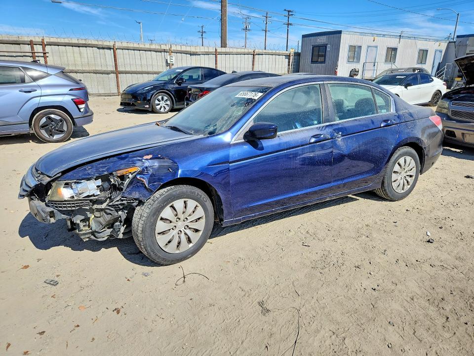 65667176 :رقم المزاد ، 1HGCP2F33BA037693 vin ، 2011 Honda Accord مزاد بيع