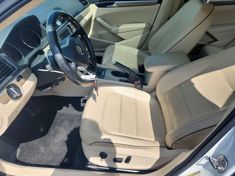 2016 Volkswagen Passat მანქანა იყიდება აუქციონზე, vin: 1VWBS7A30GC053453, აუქციონის ნომერი: 65474656