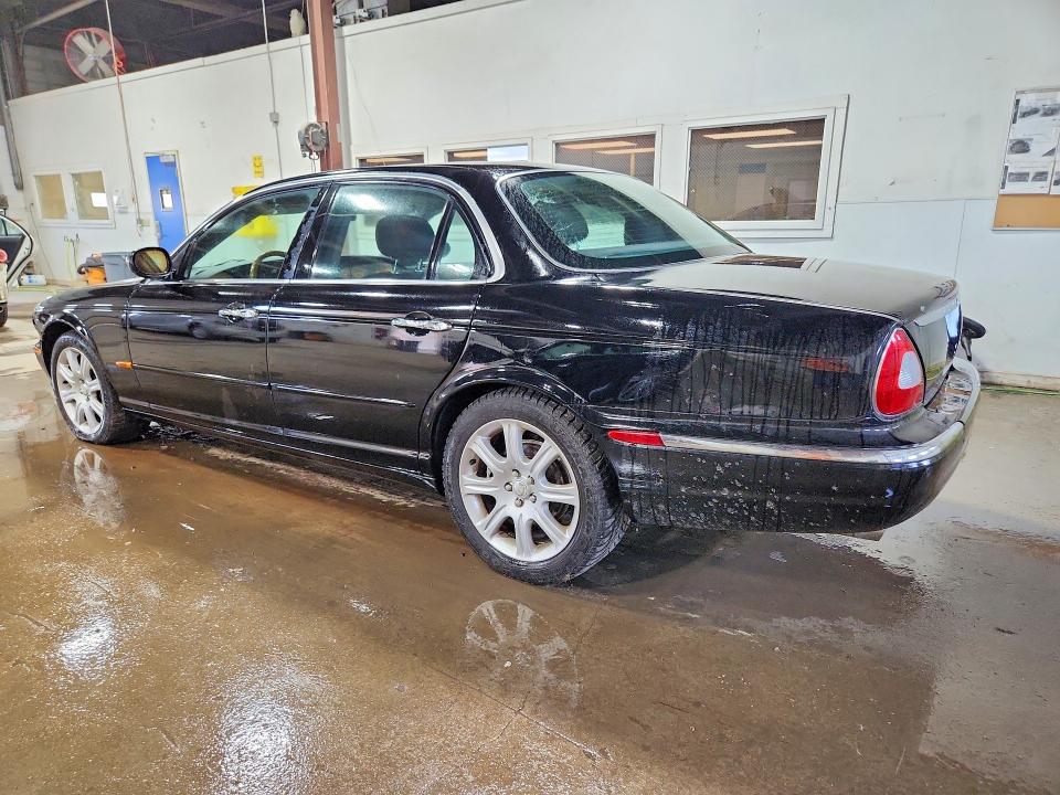 2004 Jaguar Xj8 მანქანა იყიდება აუქციონზე, vin: SAJEA71C44SG01639, აუქციონის ნომერი: 64258926