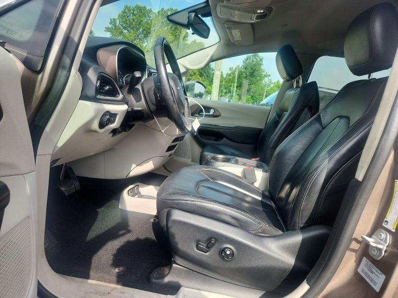 Продаж на аукціоні авто 2017 Chrysler Pacifica, vin: 2C4RC1BG2HR744795, номер лоту: 63679986