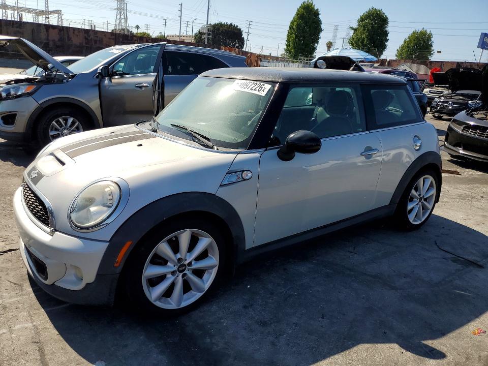 2012 Mini Cooper მანქანა იყიდება აუქციონზე, vin: WMWSV3C5XCTY25756, აუქციონის ნომერი: 64097226