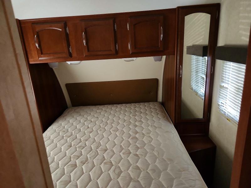 65738906 :رقم المزاد ، 5ZT2FEXB5DA009108 vin ، 2013 Coachman Recreational Vehicle (rv) مزاد بيع