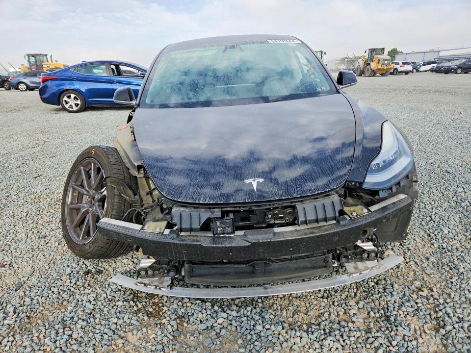 Продаж на аукціоні авто 2019 Tesla Model 3, vin: 5YJ3E1EA3KF416070, номер лоту: 64701666