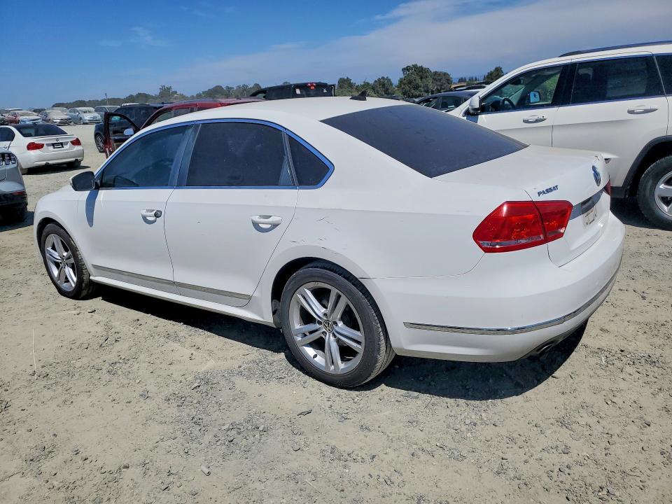 Продажа на аукционе авто 2012 Volkswagen Passat, vin: 1VWCM7A39CC079431, номер лота: 64504916