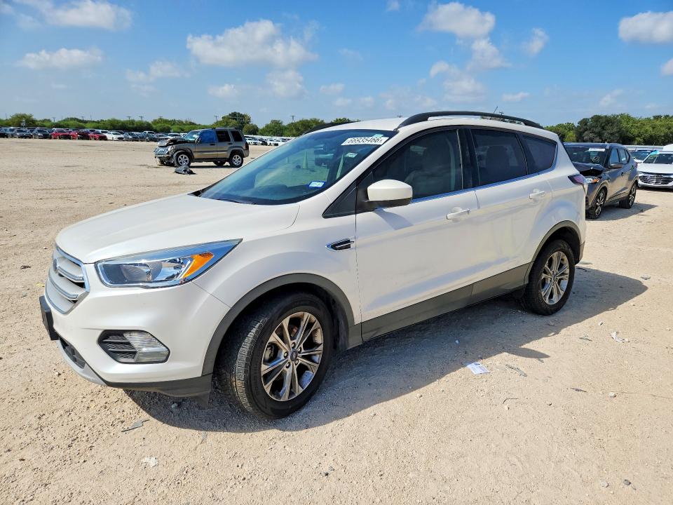 Продажа на аукционе авто 2018 Ford Escape, vin: 1FMCU0GD4JUC69862, номер лота: 66935466