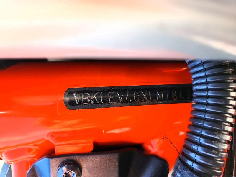 63847926 :رقم المزاد ، VBKLEV40XLM784799 vin ، 2020 Ktm 690 مزاد بيع