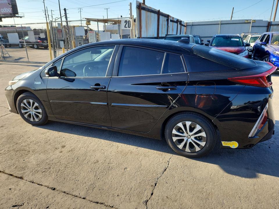 66445876 :رقم المزاد ، JTDKAMFPXN3212444 vin ، 2022 Toyota Prius Prime مزاد بيع
