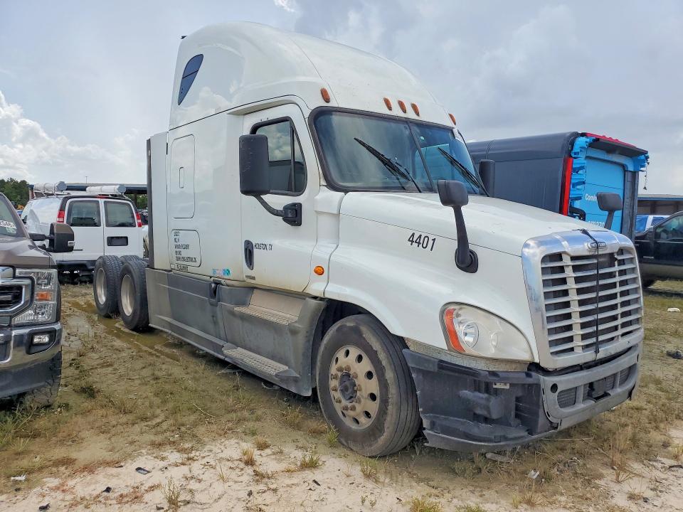 Aukcja sprzedaży 2015 Freightliner Cascadia, vin: 1FUJGLD57FLGJ0097, numer aukcji: 64000776