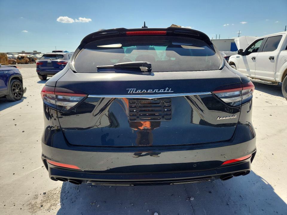 Aukcja sprzedaży 2022 Maserati Levante, vin: ZN661YUM3NX383755, numer aukcji: 64419196