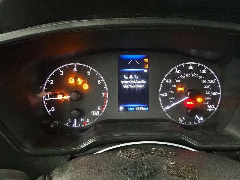 61547196 :رقم المزاد ، 7MUBAABG3PV063337 vin ، 2023 Toyota Corolla Cross مزاد بيع