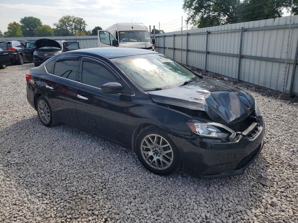 Продажа на аукционе авто 2017 Nissan Sentra, vin: 3N1AB7AP4HY266192, номер лота: 67195316