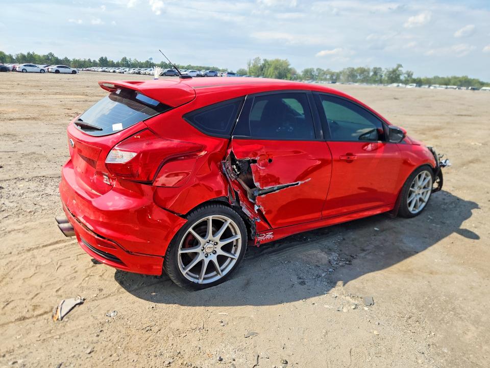 65935576 :رقم المزاد ، 1FADP3L93DL175393 vin ، 2013 Ford Focus مزاد بيع