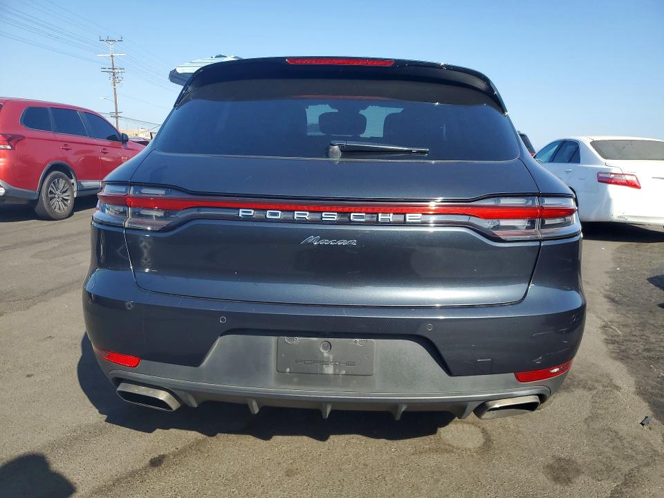67306356 :رقم المزاد ، WP1AA2A51LLB01976 vin ، 2020 Porsche Macan مزاد بيع