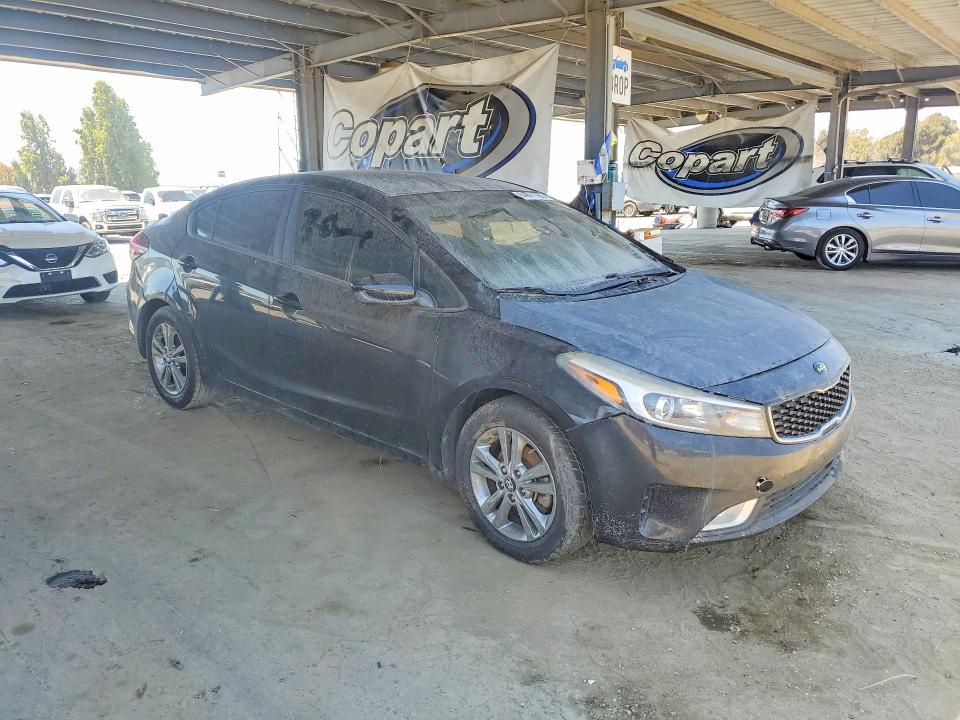 Продажа на аукционе авто 2018 Kia Forte, vin: 3KPFK4A75JE224123, номер лота: 64871166