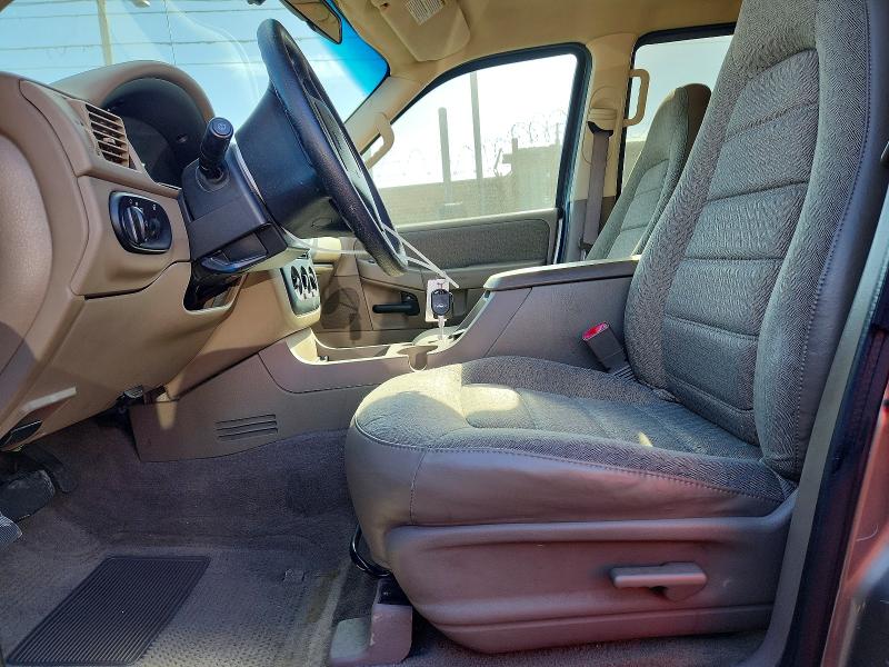 2002 Ford Explorer მანქანა იყიდება აუქციონზე, vin: 1FMZU62E52UB13909, აუქციონის ნომერი: 64997776