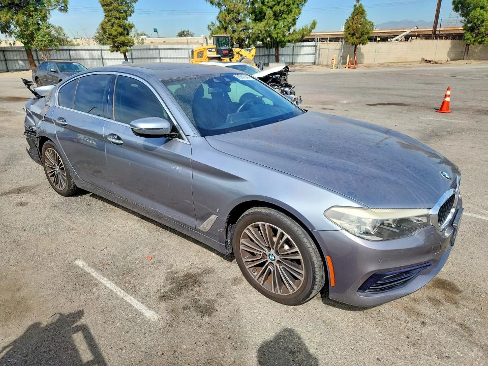 65602346 :رقم المزاد ، WBAJA9C56JB252917 vin ، 2018 Bmw 530e مزاد بيع