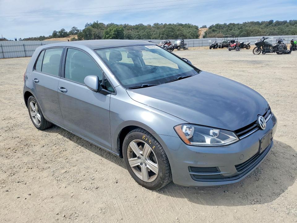 65518216 :رقم المزاد ، 3VW217AU2HM028341 vin ، 2017 Volkswagen Golf مزاد بيع