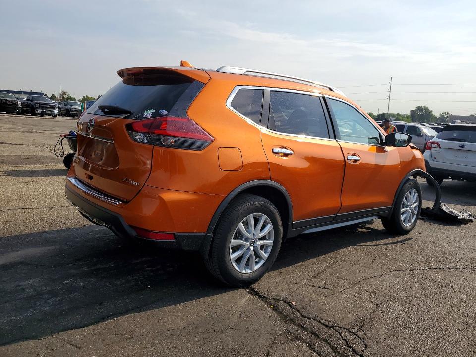2018 Nissan Rogue მანქანა იყიდება აუქციონზე, vin: JN8AT2MVXJW328672, აუქციონის ნომერი: 64794026