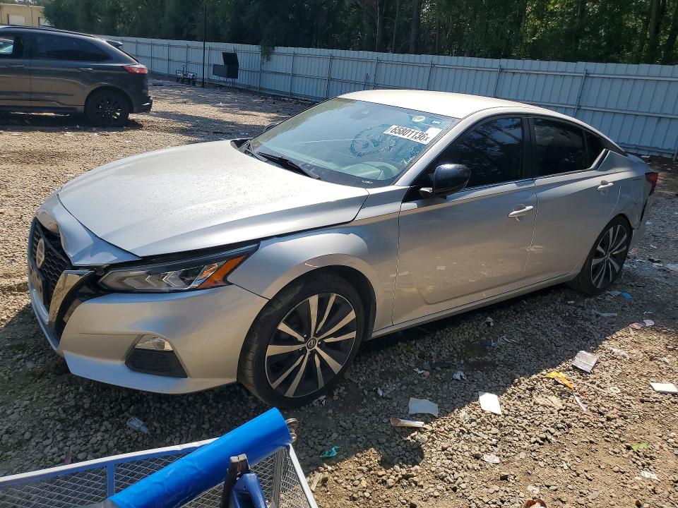 65801136 :رقم المزاد ، 1N4BL4CV3LC130183 vin ، 2020 Nissan Altima مزاد بيع