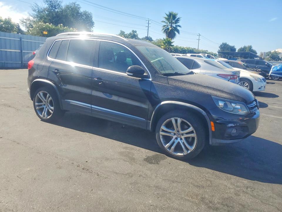 2013 Volkswagen Tiguan მანქანა იყიდება აუქციონზე, vin: WVGAV3AX3DW584461, აუქციონის ნომერი: 67409366