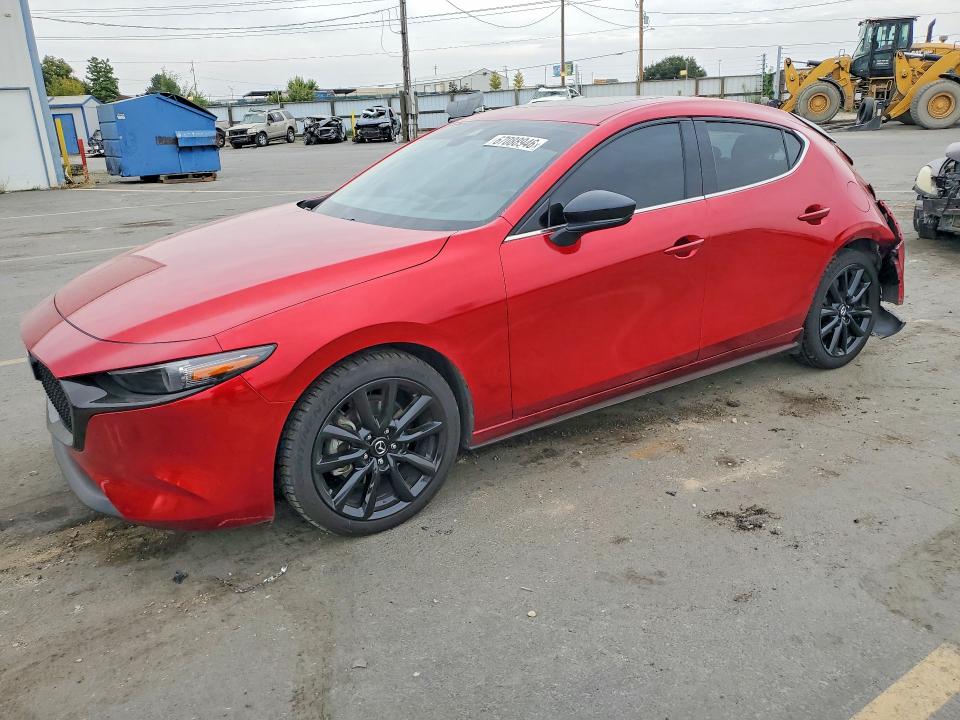 Продаж на аукціоні авто 2021 Mazda 3, vin: JM1BPBJY9M1324021, номер лоту: 67088946